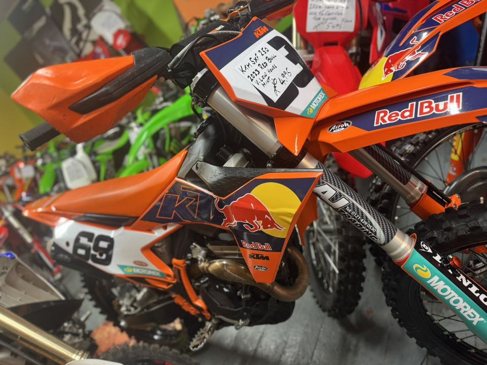SXF 250 23 RED BULL REPLICA,