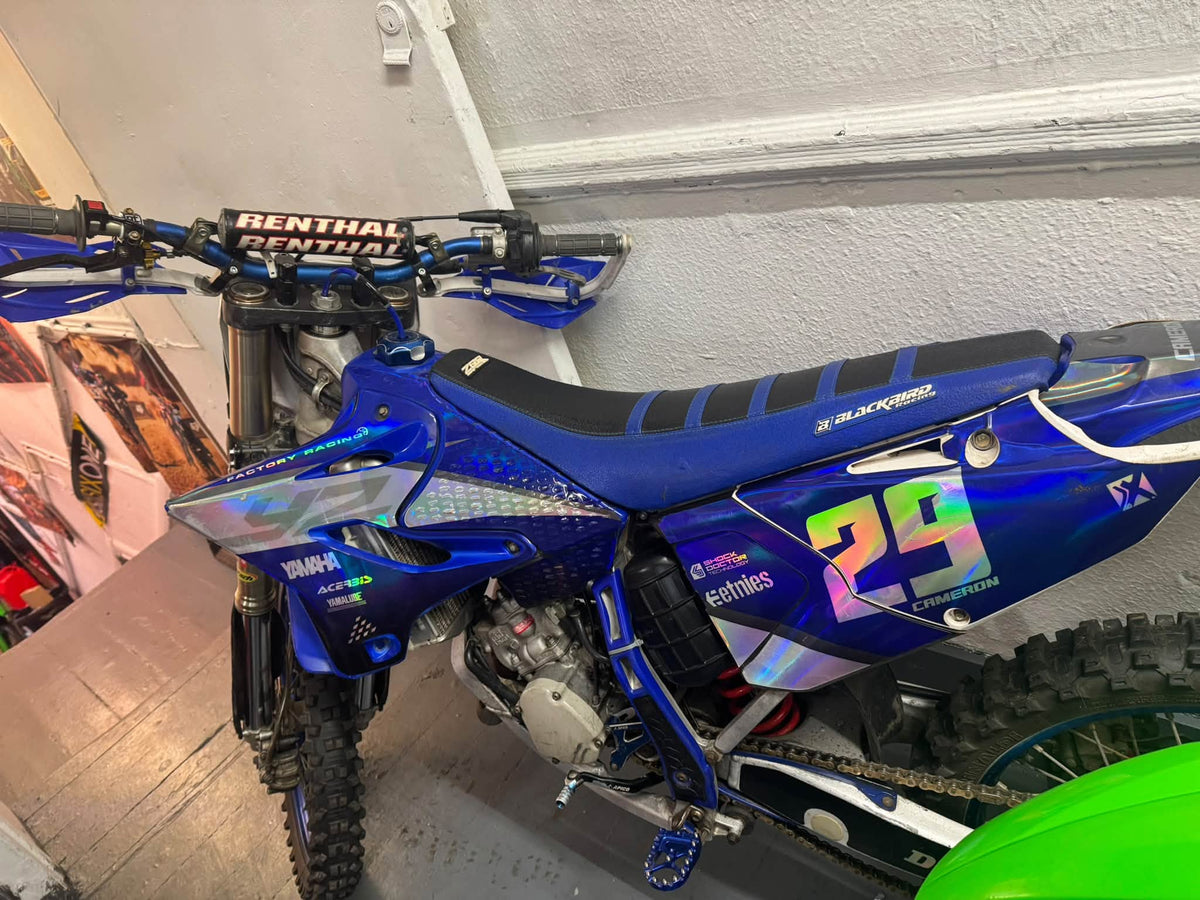 yz125 metalic,
