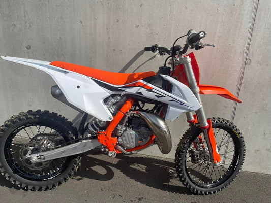 ust In  used 3 hours new only ! Ktm and husky 👇  🏍️Original condition from new  due to forced sale  Sx 85 24 big wheel  private sale  £4395