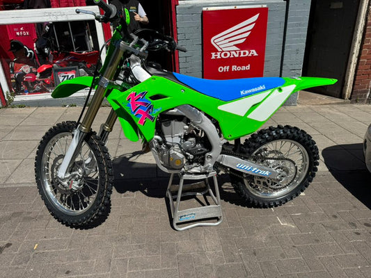 👀One only  KXF450 2024 limited edition new  Was £8795  Now £6700  ✅finance available  ✅part ex welcomed  ✅6 months warranty