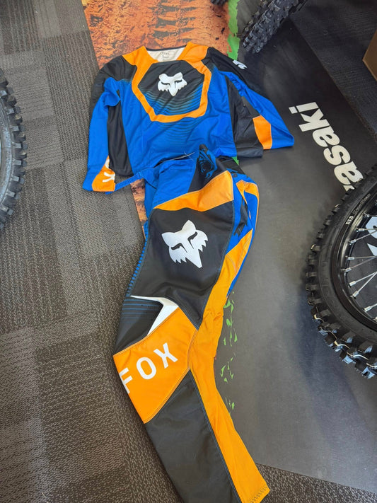 FOX NEW 2026 KITSS FROM 130 KIDS ADULTS £180