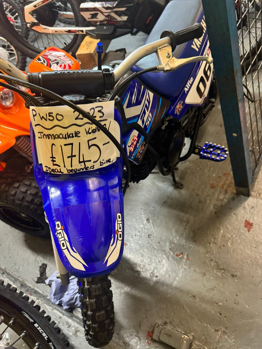 pw50 blingy foot pegs