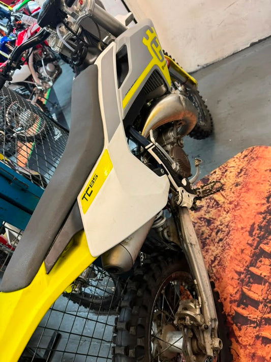 husky 85 23