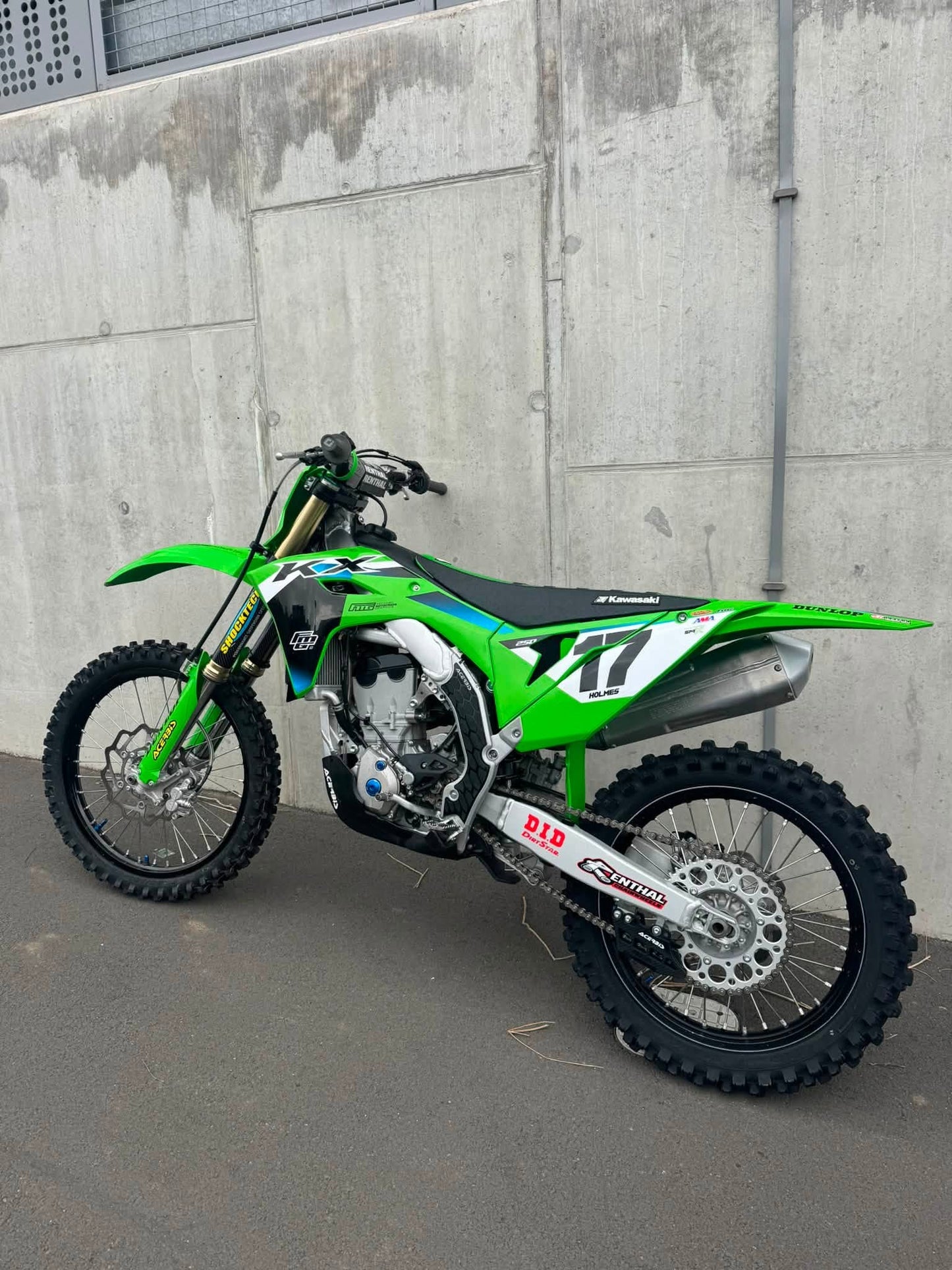 Absolute minta of a Kxf 250 26 well looked after throughout absolute stunning machine pictures say it all
